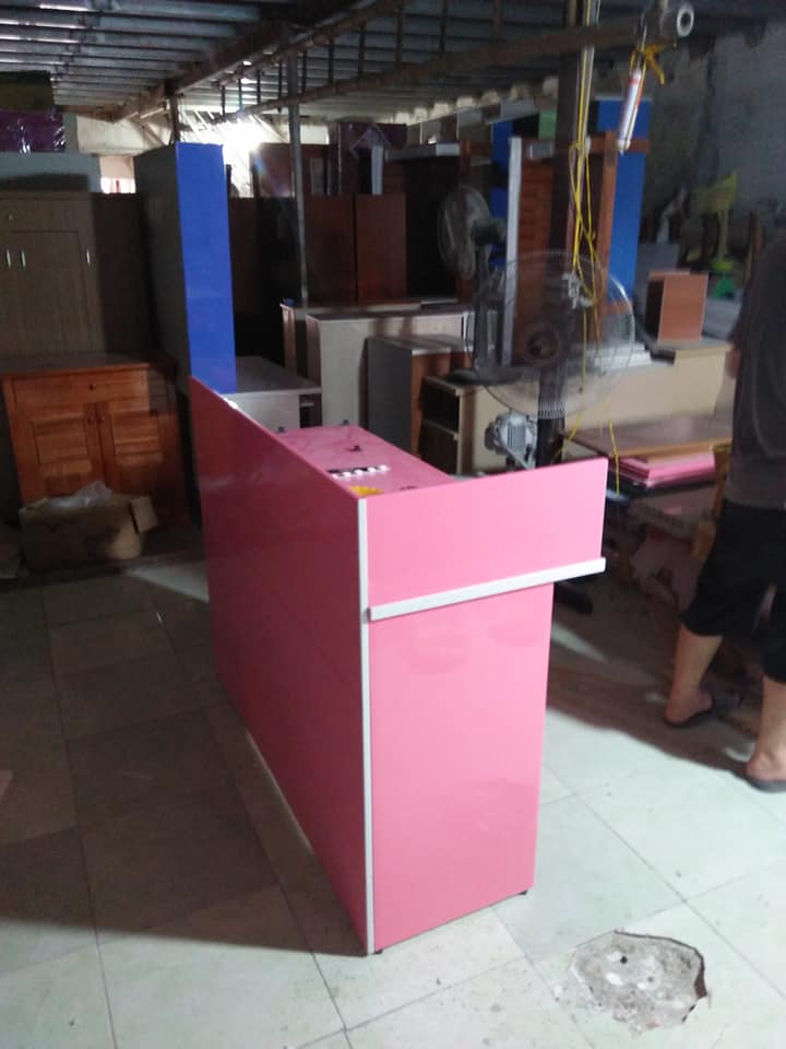 Bàn Thu Ngân Hồng